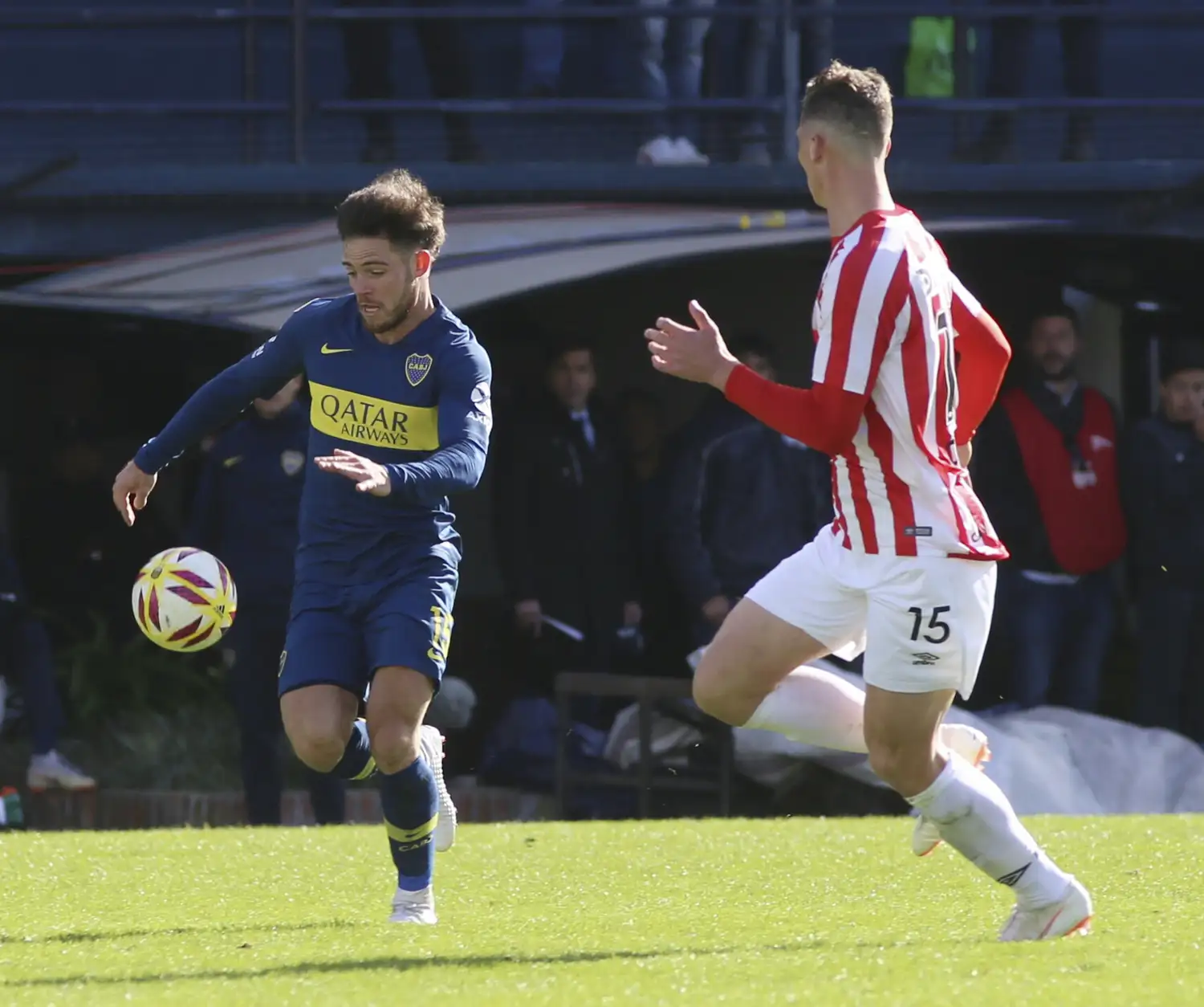 En su estadio, Boca busca recuperar terreno