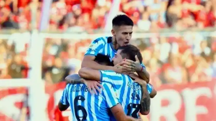 Racing se quedó con el clásico de Avellaneda