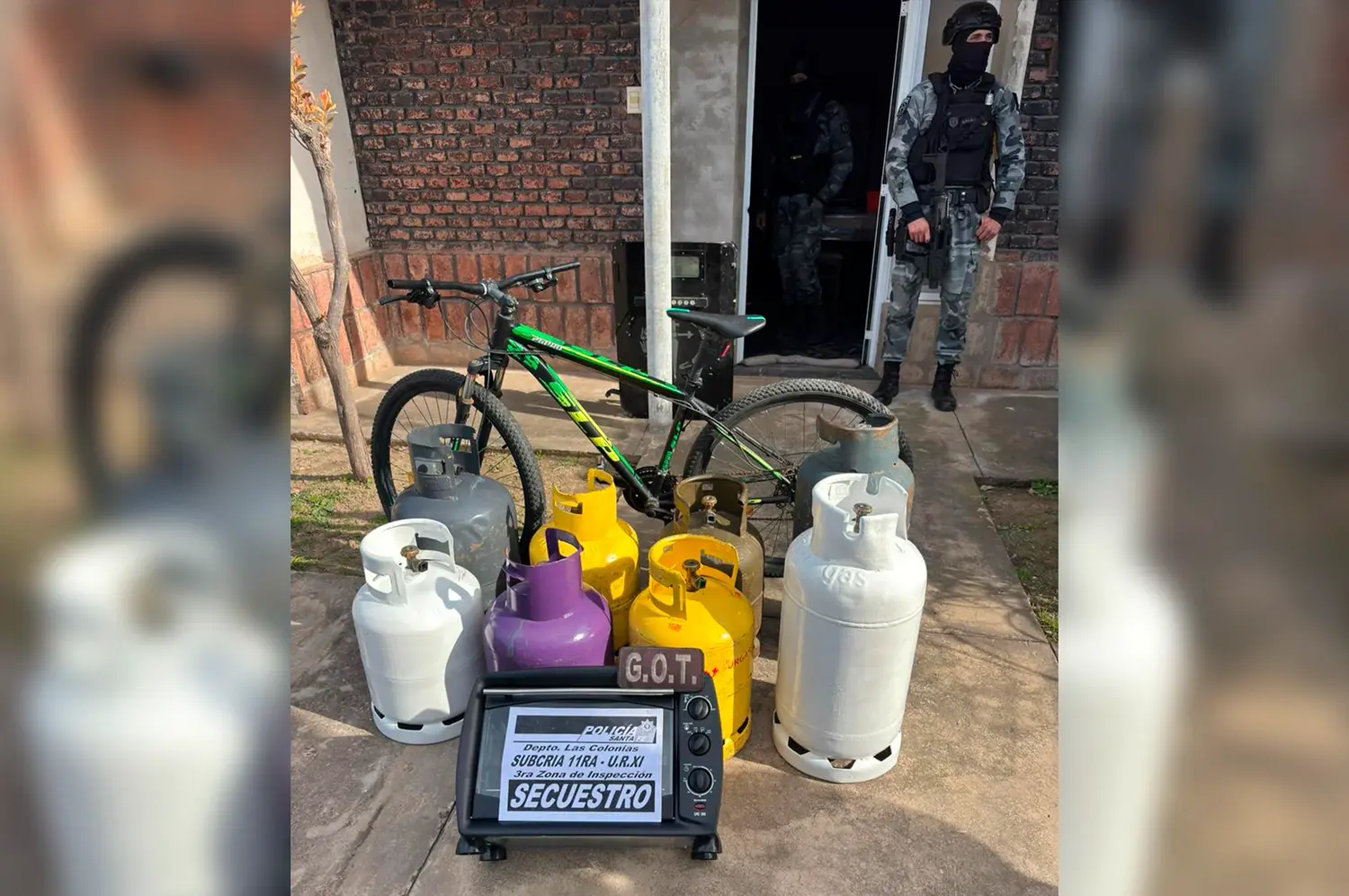 Cayó un sospechoso de varios delitos, recuperaron ocho garrafas y una bicicleta robadas