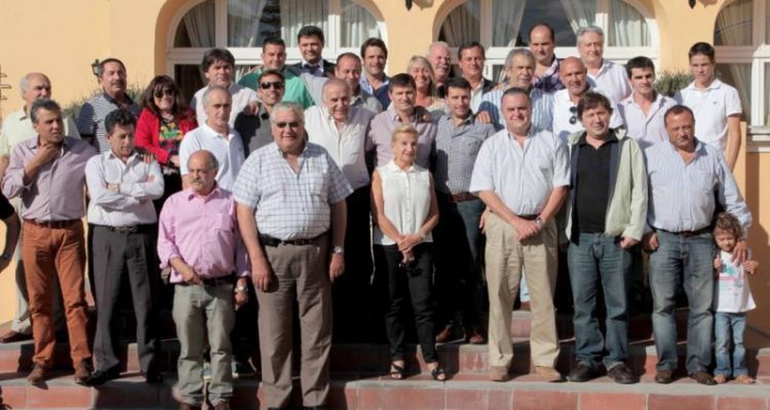 Quintana, junto a Intendentes y La Porta en San Nicolás