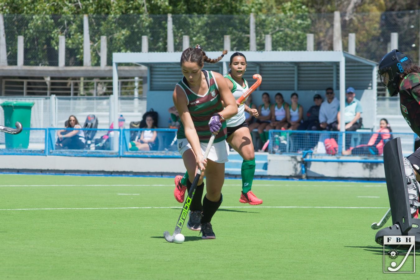 Candela Ganduglia en el partido ante Italiano (Foto: Federación Bonaerense de Hockey)
