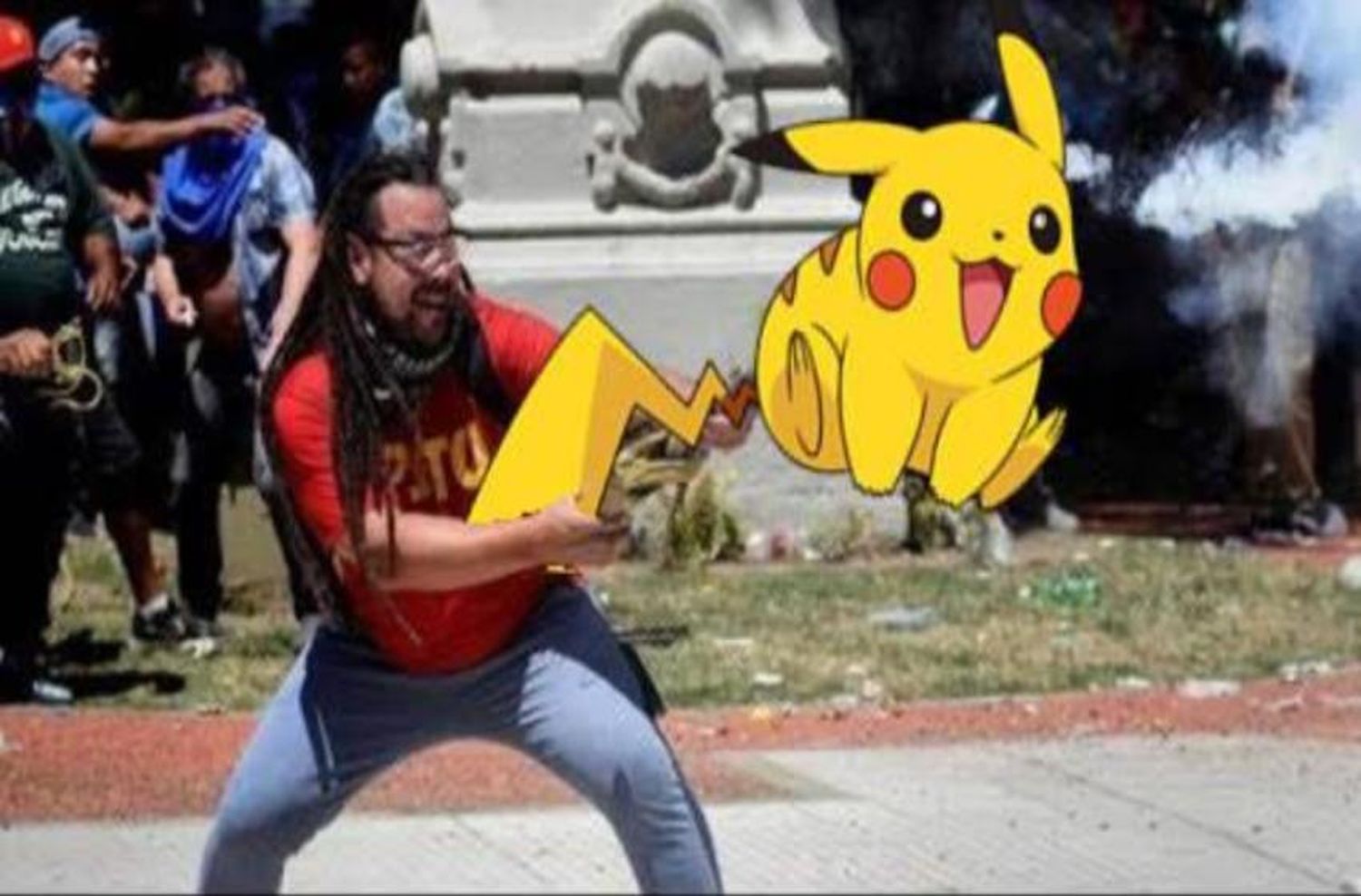 Los memes tras la evacuación del aeropuerto por un "pikachu"