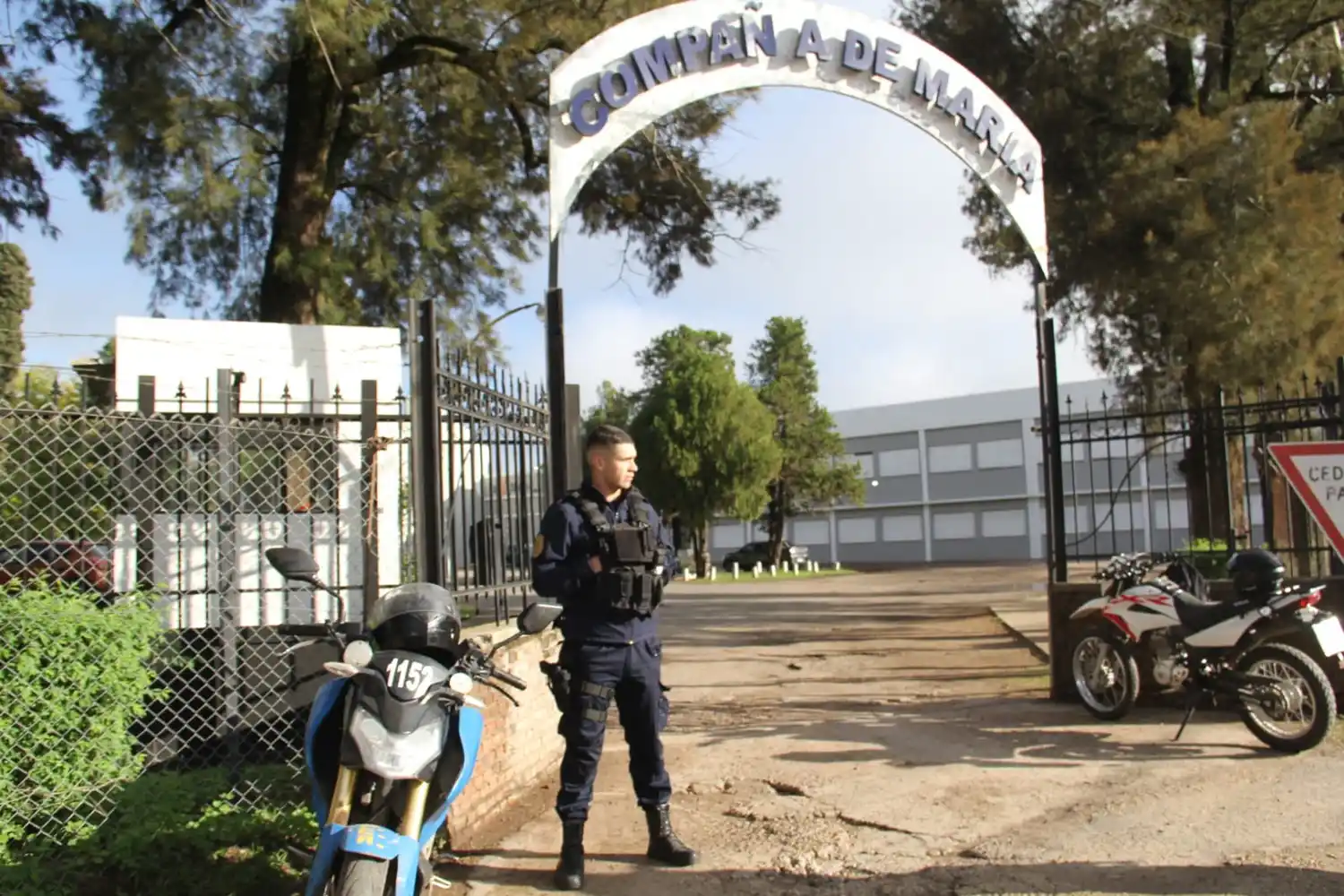 Dos escuelas de la ciudad suspendieron las clases por las amenazas de tiroteo
