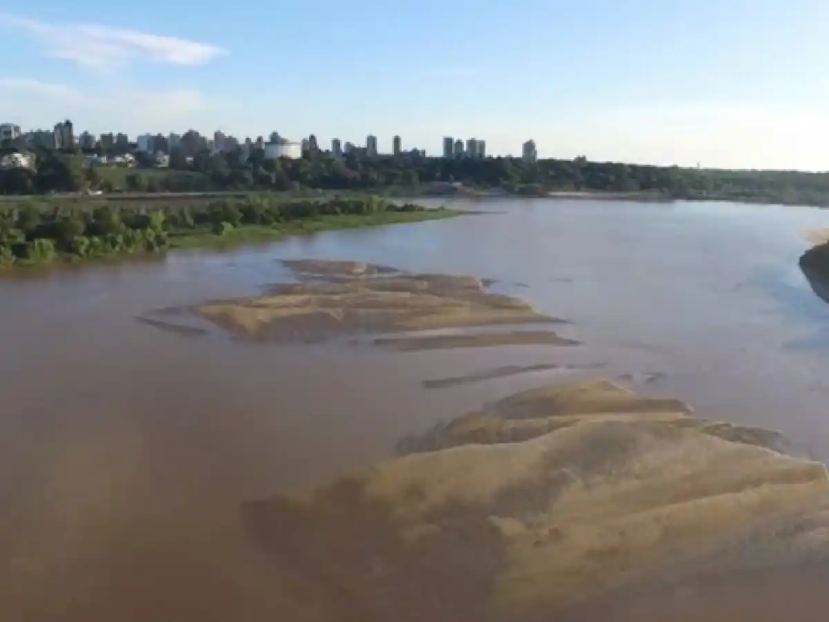 El río Paraná tiene menos de 50 centímetros en la capital de Entre Ríos