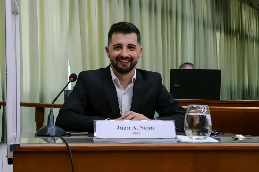 Se aprobó el proyecto del Concejal Juan Senn para habilitar comercios en 15 días como máximo