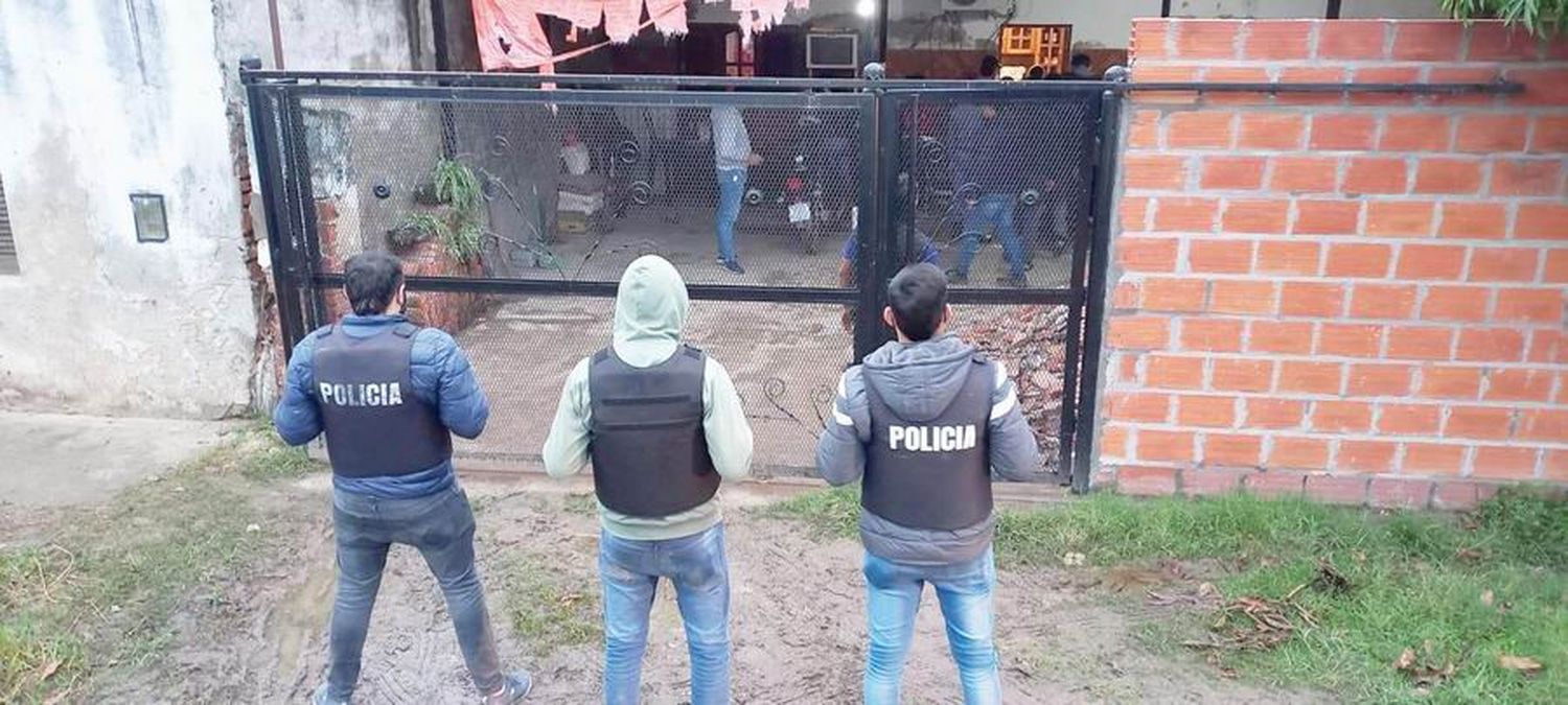 Un policía en disponibilidad y su 
pareja fueron detenidos por robo