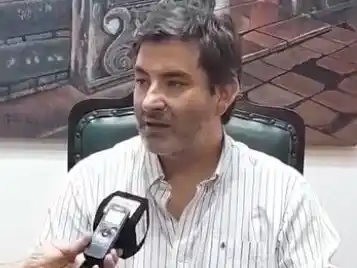 Efraín Martínez Epele.