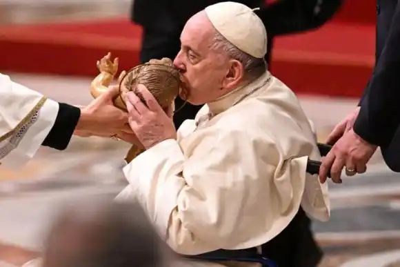 El papa Francisco pidió por los niños que sufren "las guerras, la pobreza y la injusticia"