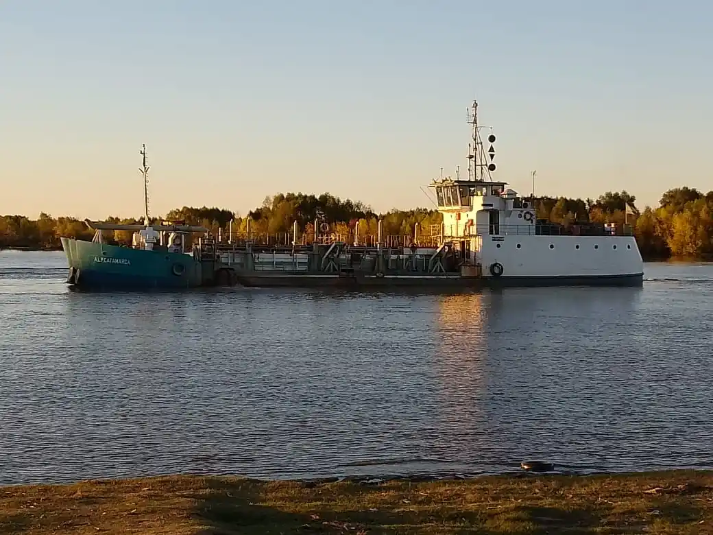 Puerto: estiman que el fin de semana terminarán las obras de dragado y balizamiento