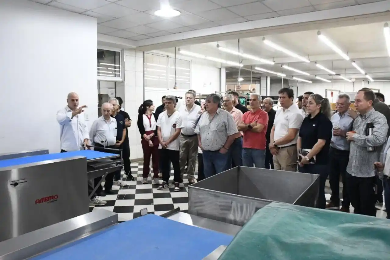 Semana de la Industria: Empresarios recorrieron la planta de Pan de Casa