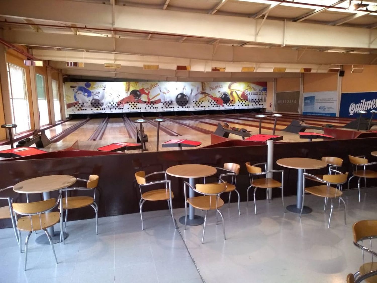 Palotes, la sala de Bowling de palo chico más grande de la Argentina.