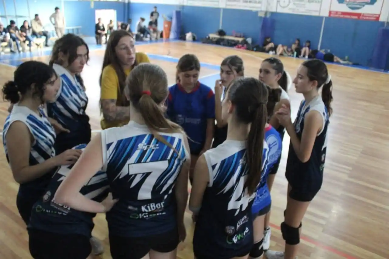 El vóley del club de Pelota juega en Pila este sábado