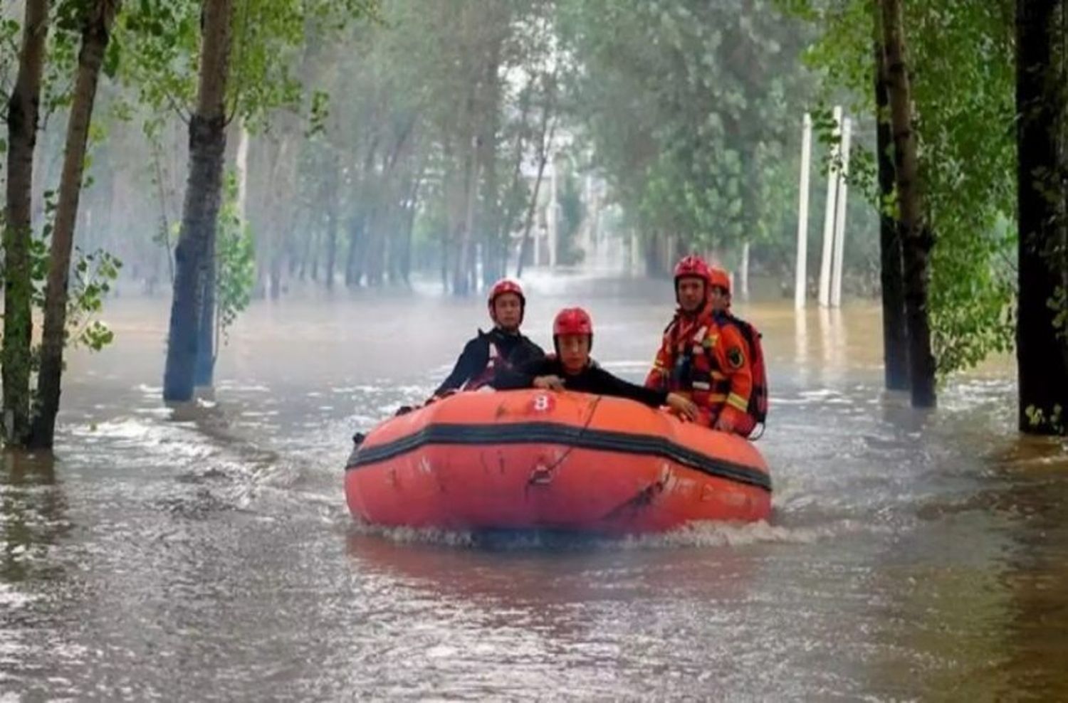 Al menos 10 muertos por las inundaciones en el norte de China