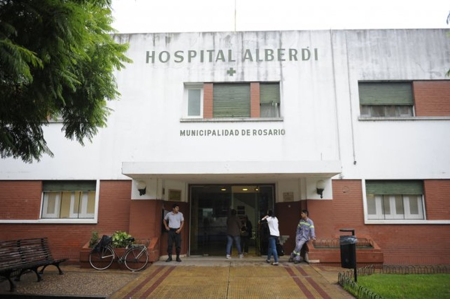 El hospital Alberdi sólo atiende urgencias por un hecho violento