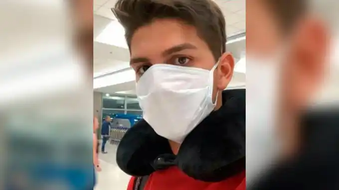 "Nos toman por estúpidos", dijo el joven que volvió de EEUU y contagió a 20 personas en una fiesta de Moreno