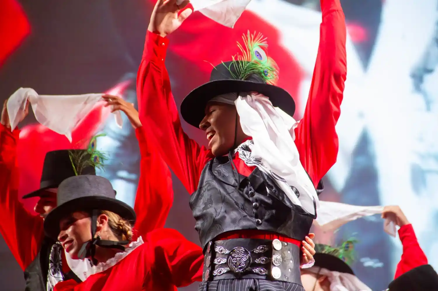 Nicolas Pereyra, realizando danza folklorica