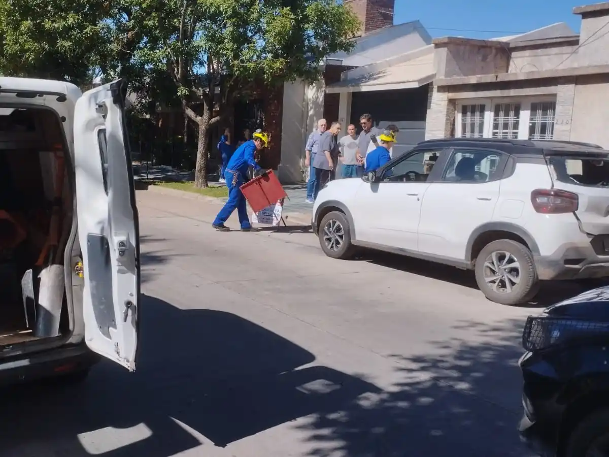 Fuga de gas y rápida intervención de operarios de la empresa prestadora del servicio.