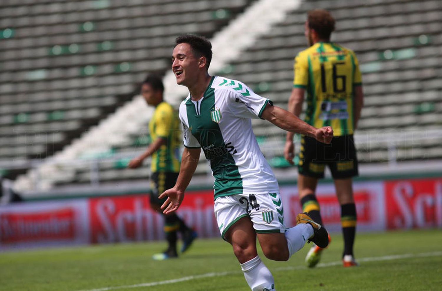 Un Aldosivi desconcertado sufrió una dolorosa goleada ante Banfield