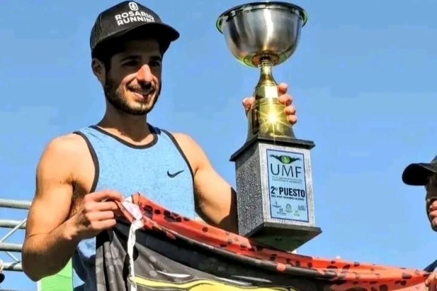 Agustín Pecantet se coronó campeón de ultramaratón en Formosa