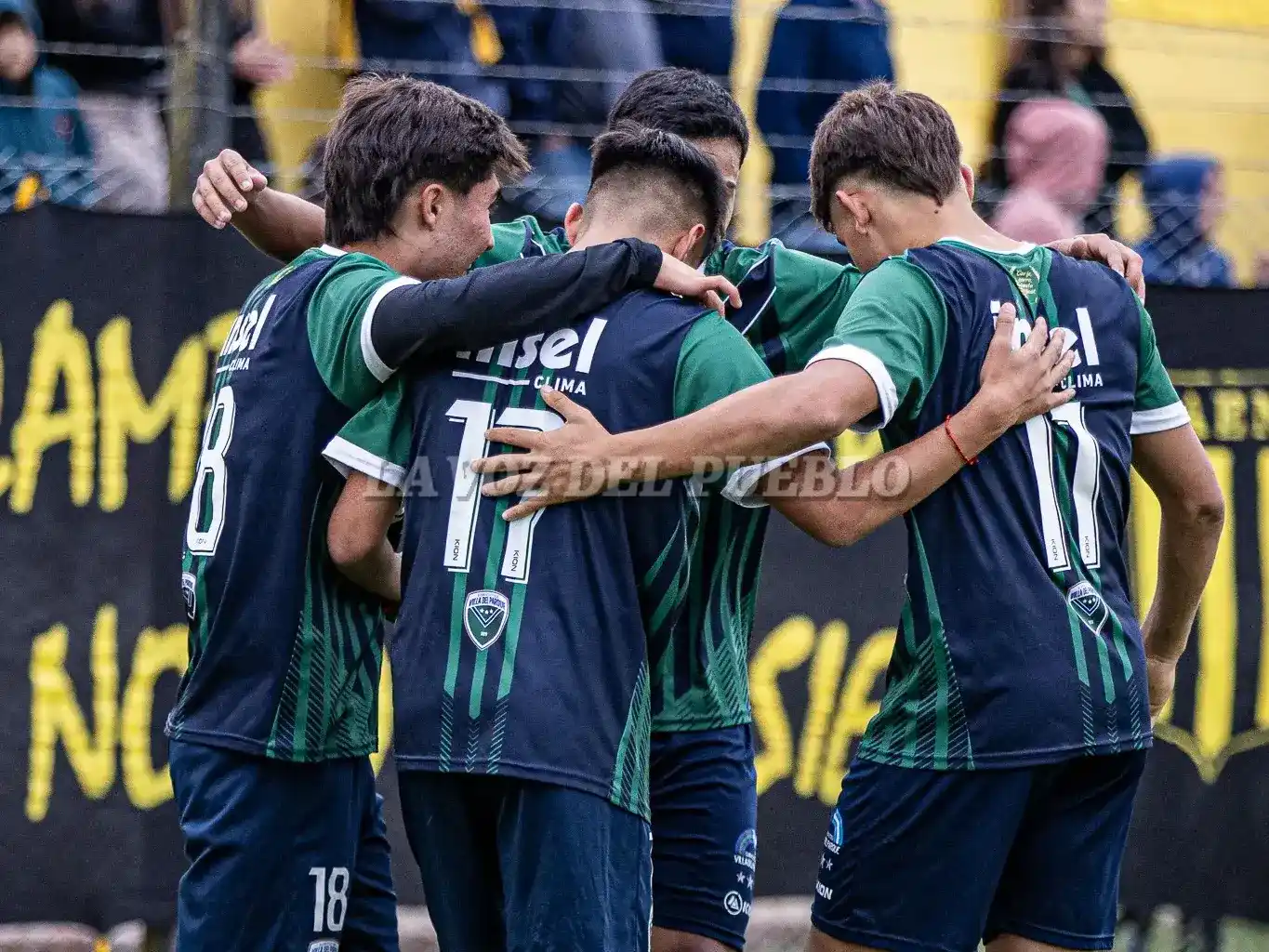 Villa festeja en Primera y puede haber campeón en Tercera