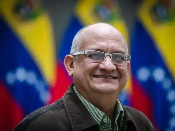 ALERTA: familia del profesor Eduardo Labrador denuncia su precaria salud tras 11 meses detenido en El Rodeo I