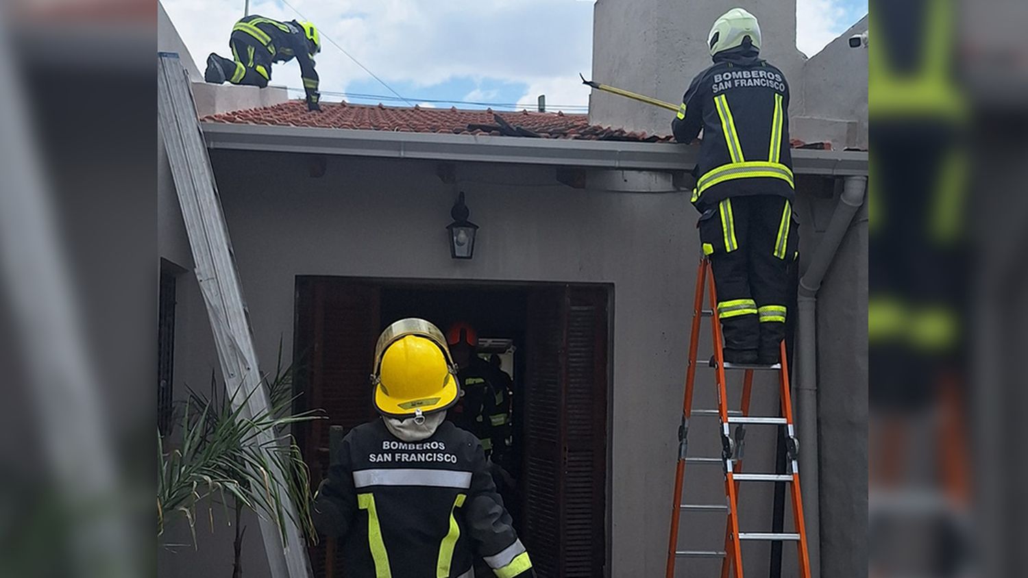 Bomberos sofocaron un incendio en un garaje