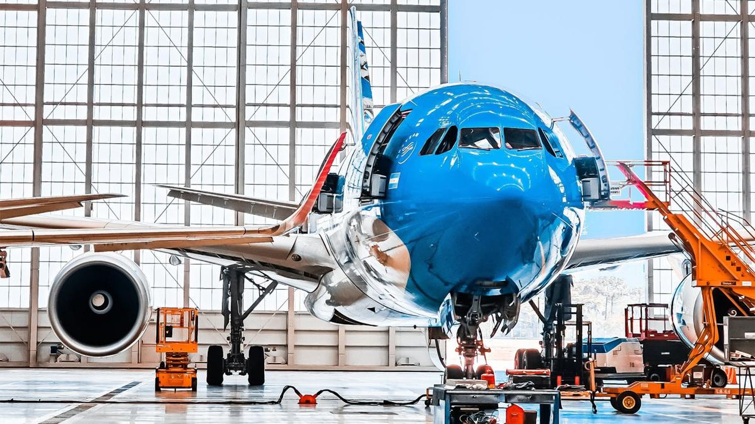 Aerolíneas Argentinas, Jetsmart y Flybondi presentaron sus nuevos aviones de cabotajeaeroli