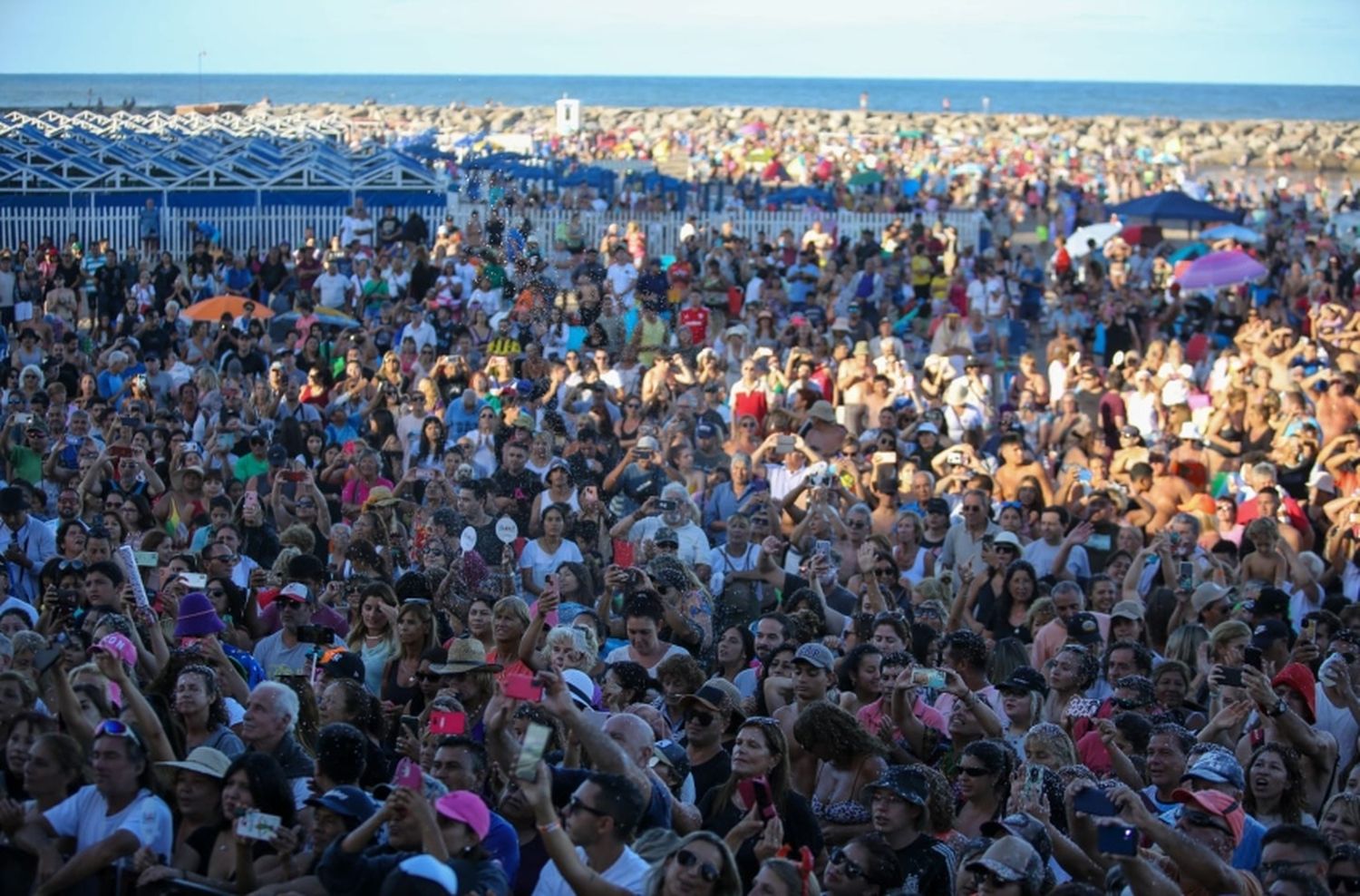 Más de 15 mil personas disfrutaron de Los Tekis en Mar del Plata