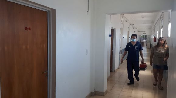 Clínica San Pedro: una “casera” de Córdoba está encerrada en una habitación y hay versiones cruzadas sobre su presencia