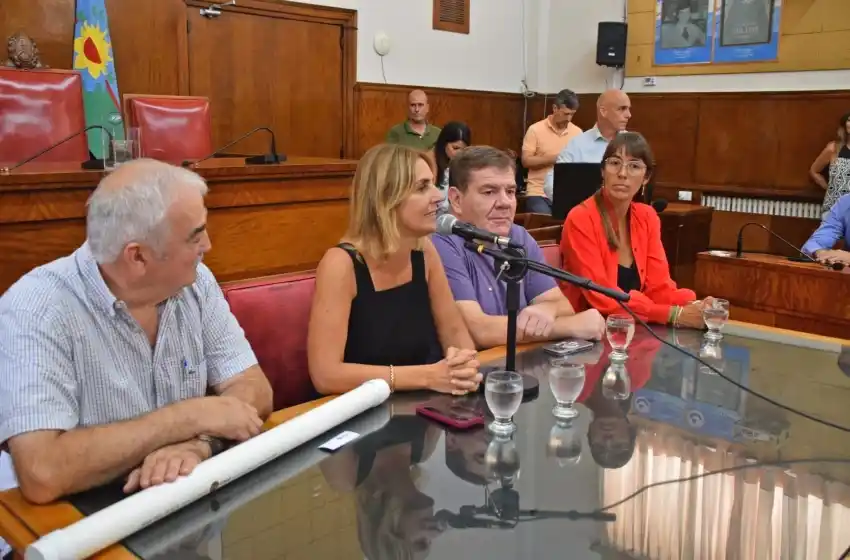 "Dentro de 50 años alguien abrirá y leerá los mensajes del presente"