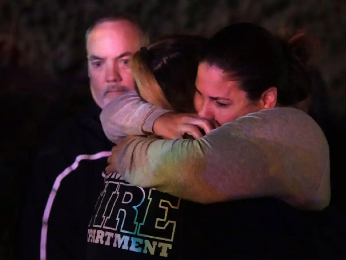 Un tiroteo en un bar de California dejó al menos 12 muertos y el autor fue hallado sin vida