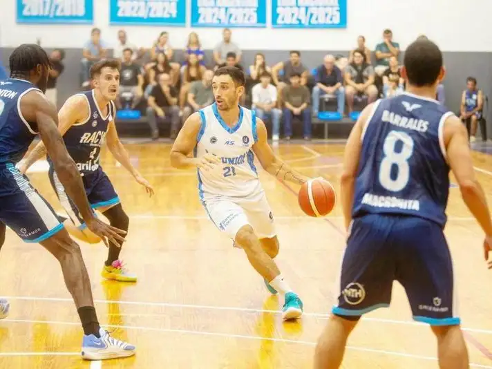 La Unión recibe a Racing de
Chivilcoy en el Cincuentenario