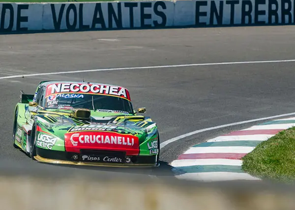 Juan Bautista marcó territorio para el desenlace de la carrera de TC, en Paraná