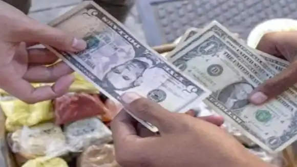 ¡A UN TRIS DE LOS 30! El dólar paralelo se trepó hasta los 29 bolívares este #21Jun