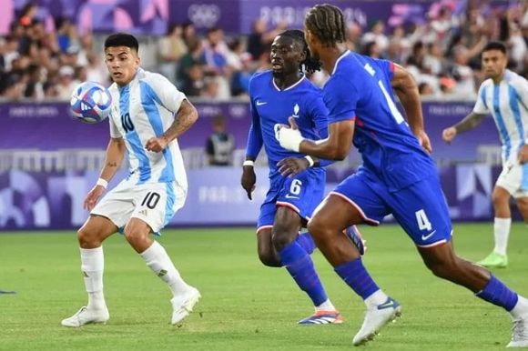 En un partido caliente, Francia eliminó a Argentina de los Juegos Olímpicos
