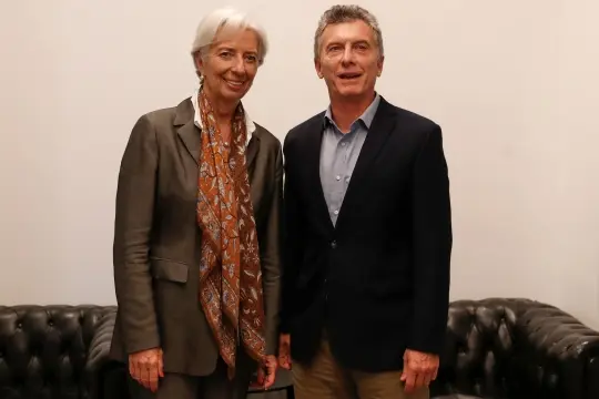 Acuerdo con el FMI: déficit cero en 2020 y menos subsidios y empleos públicos
