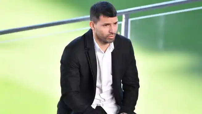 El Kun Agüero se retira del fútbol