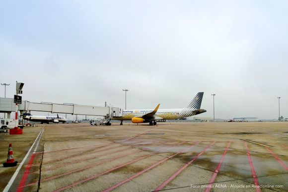 Implementan tecnología de conducción remota de pasarelas telescópicas en el aeropuerto de Sevilla