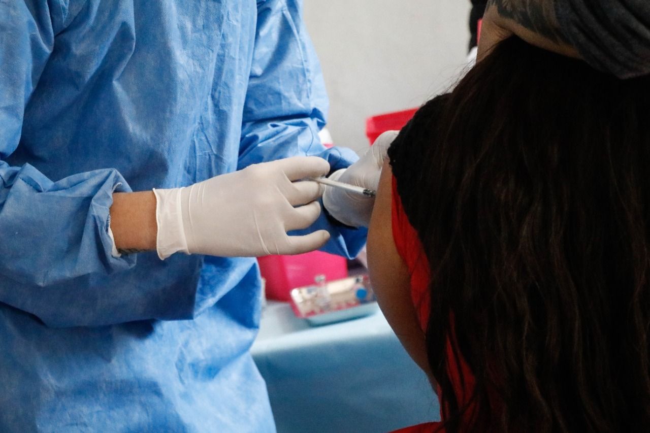 Vacunación covid: Se dará un segundo refuerzo a mayores de 50 años