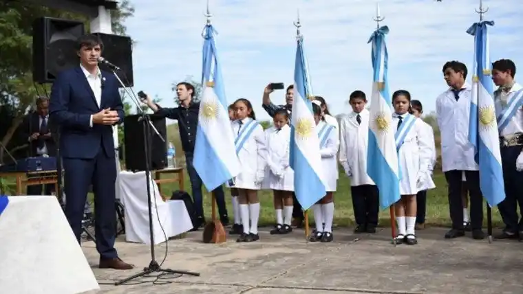 Bullrich quiere que las religiones vuelvan a la escuela