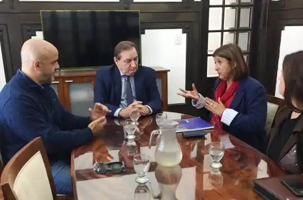 Reunión en el Ministerio de Trabajo por la situación del Sanatorio Santo Tomé