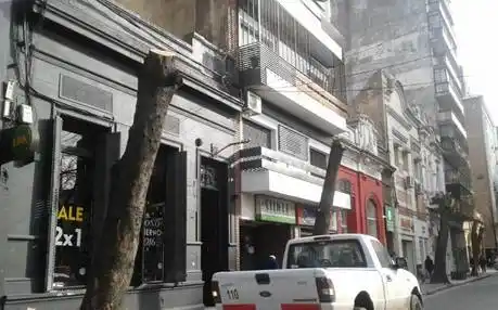 Tala de arboleda publica en pleno centro rosarino