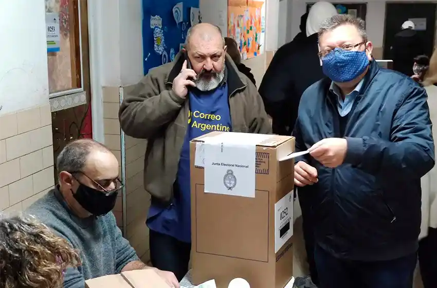 Crear y su ilusión en las PASO: "La democracia es algo maravilloso", dijo Navarra