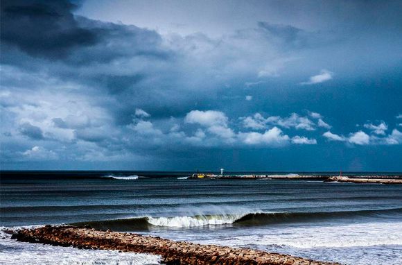 Si pueden, no salgan: calor, tormentas y fuertes vientos en Mar del Plata