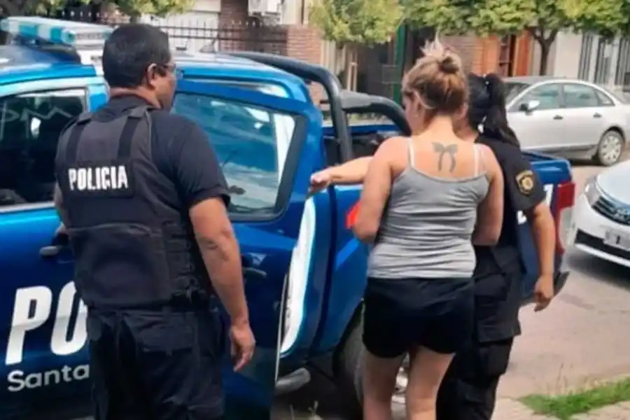 Cádaver en Plaza Escalante: detuvieron a una mujer como la principal sospechosa del crimen