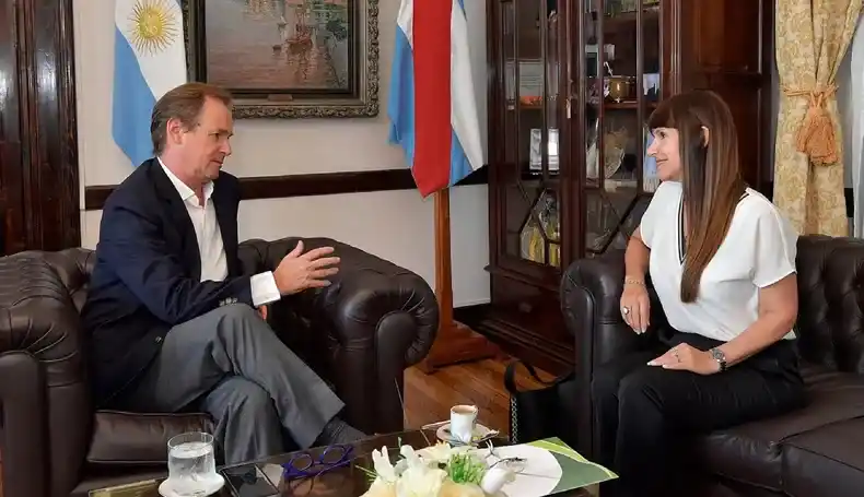 El gobierno de Entre Ríos recategorizó a más de 5800 trabajadores de la salud