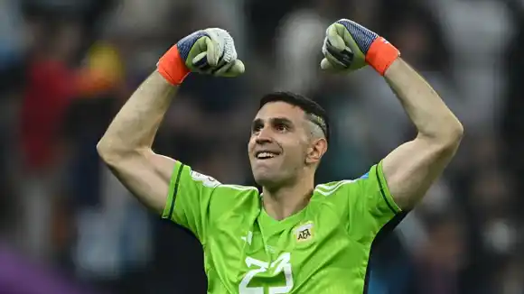 El “Dibu” Emiliano Martínez ganó el premio The Best