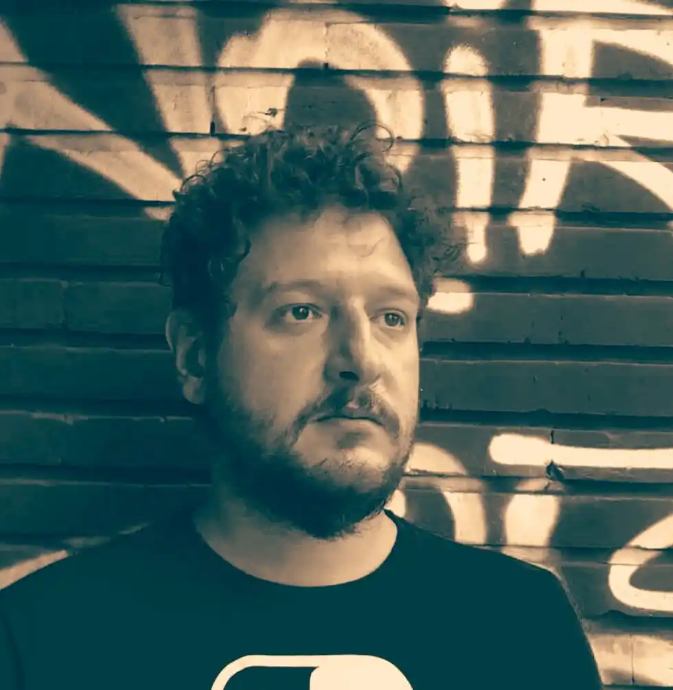 Maxi Sperle, anda por su vida haciendo música