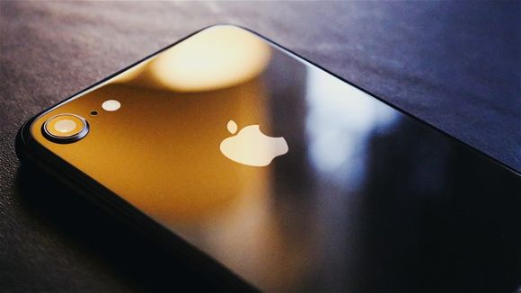Compró un Iphone por Facebook y la estafaron