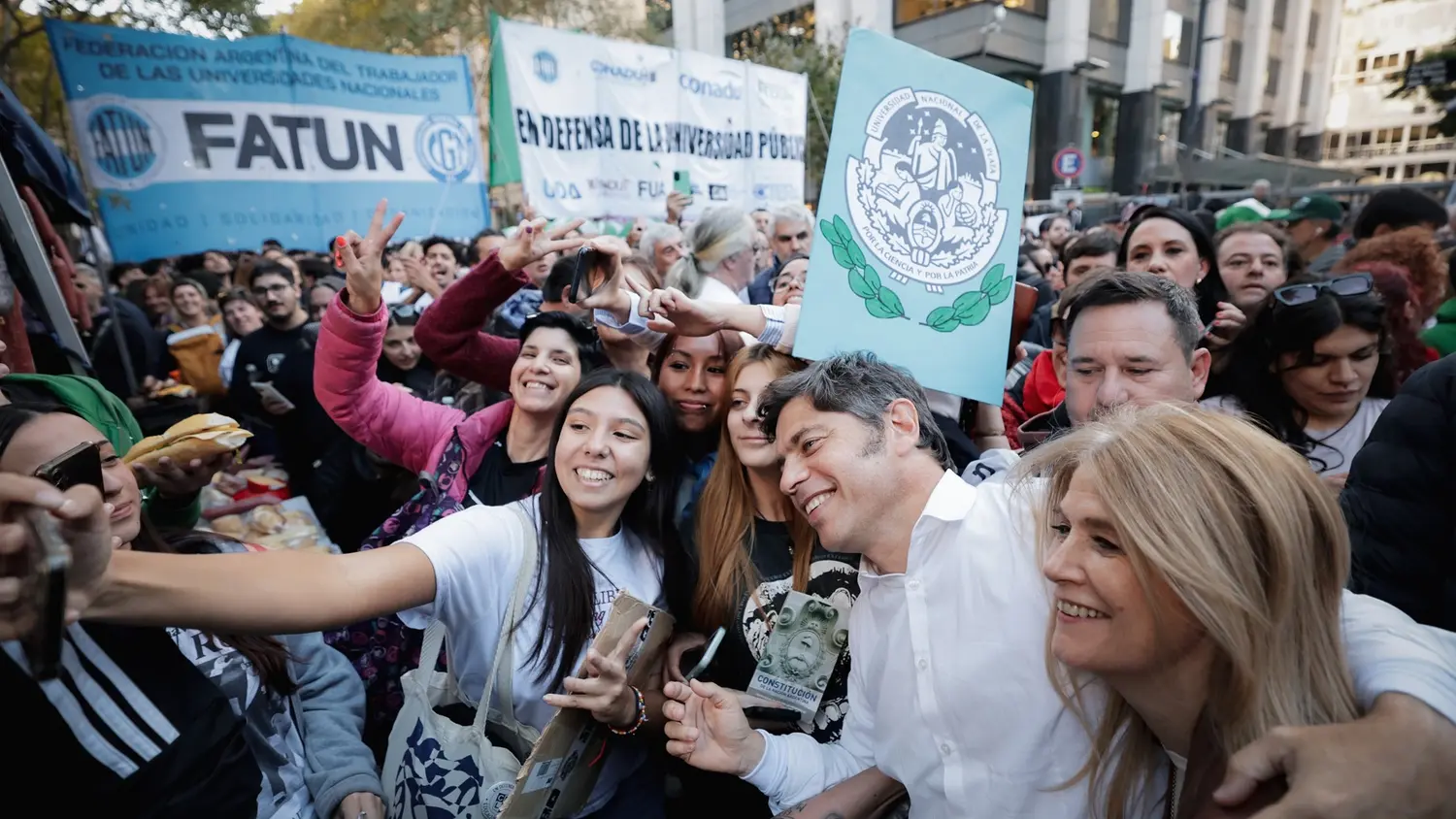 "La defensa de la universidad pública es una lucha de todo el pueblo argentino", enfatizó Kicillof.